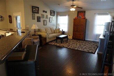 873 E 147th St S, Glenpool, OK 74033 - photo 6