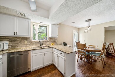 11226 S Ash St, Jenks, OK 74037 - photo 5