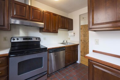 21 Charter St unit 202, Boston, MA 02113 - photo 7