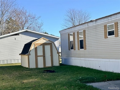 6010 Indian, Burtchville Township, MI 48059 - photo 6