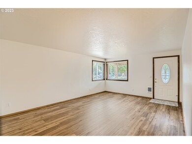 580 SE 5th Ave, Canby, OR 97013 - photo 5