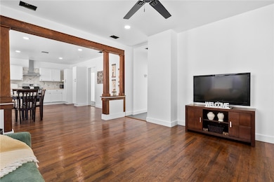 221 S Mccall Ave, Sinton, TX 78387 - photo 7