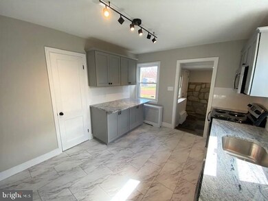 700 E Broad St, Quakertown, PA 18951 - photo 5