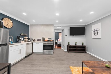 3611 Graustark St unit 10, Houston, TX 77006 - photo 7