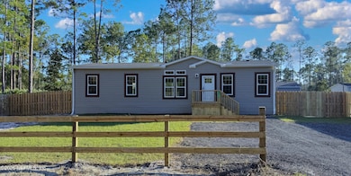 127 Domingo Rd, Satsuma, FL 32189 - photo 2