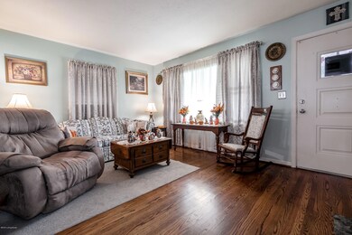 8904 Mahoney Drive-17