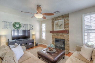 07_Family Room - View 1