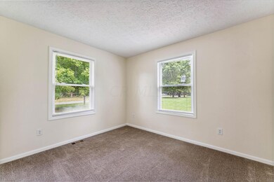 30-web-or-mls-208-sycamore-rd