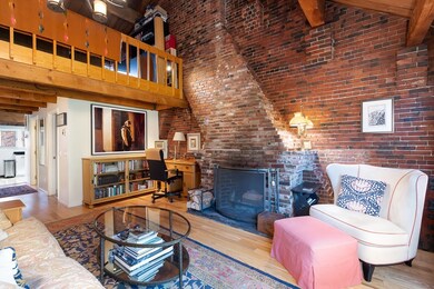 90 Commercial St unit 4B, Boston, MA 02109 - photo 7