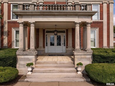 1446 Clay St, Davenport, IA 52804 - photo 6