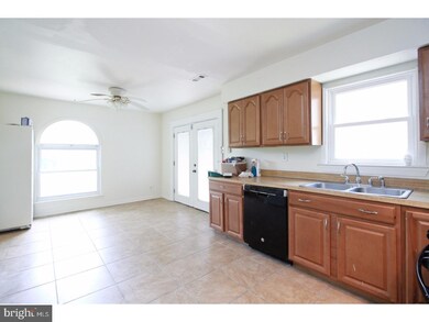 2851 Erial Rd, Sicklerville, NJ 08081 - photo 5