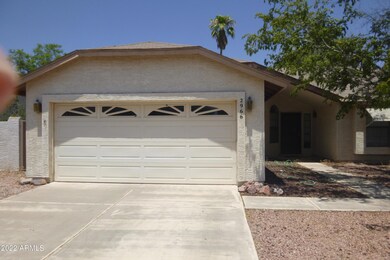 2966 E Laurel