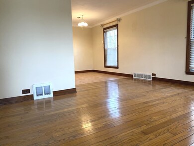 unlisted-address, Westchester, IL 60154 - photo 5