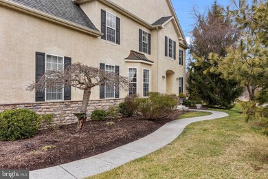 587 Fawnview Cir, Blue Bell, PA 19422 - photo 2