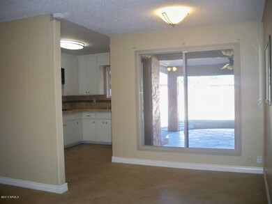 Dining/ Breakfast Area