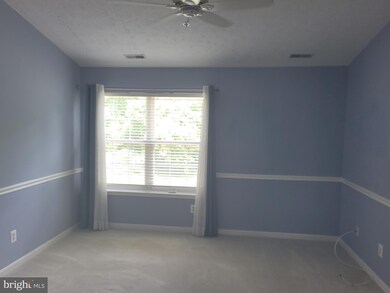 11813 Hunters Run Dr, Cockeysville, MD 21030 - photo 3