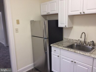 79 N Charlotte St unit 2, Pottstown, PA 19464 - photo 4