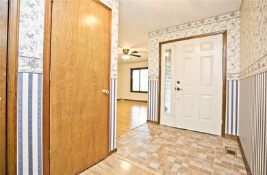 5 Dulverton Dr, Bella Vista, AR 72715 - photo 2