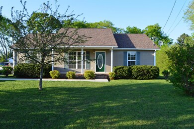 305 Shapard Dr, Shelbyville, TN 37160 - photo 6