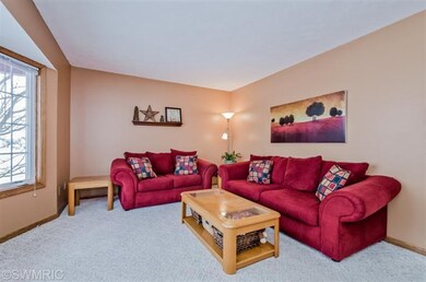 1142 Golfcrest Dr SW, Wyoming, MI 49509 - photo 2