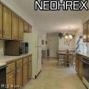 746 E Pioneer Trail, Aurora, OH 44202 - photo 3