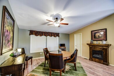 Dining Room (1)