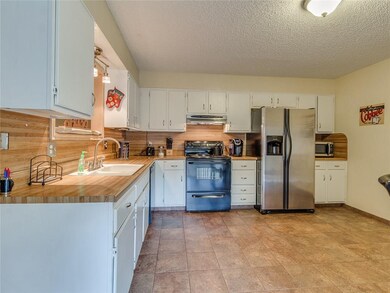 Open Kitchen