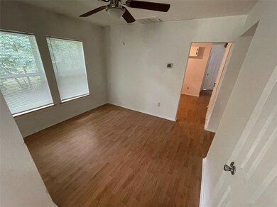 1102 S 6th St, Bonham, TX 75418 - photo 6