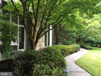 7 Ruxton Green Ct, Towson, MD 21204 - photo 2