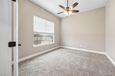 1015 Cloudy Ct, Weatherford, TX 76085 - photo 4