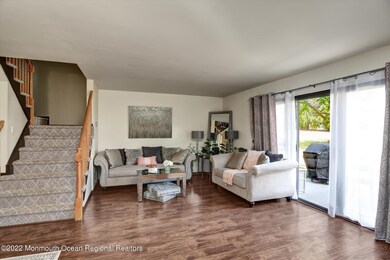 03-Living & Dining Room
