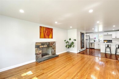 126 Scenic Dr, Cranston, RI 02920 - photo 3