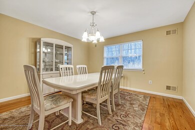 14 Rutherford Ct Jackson NJ-large-035-23