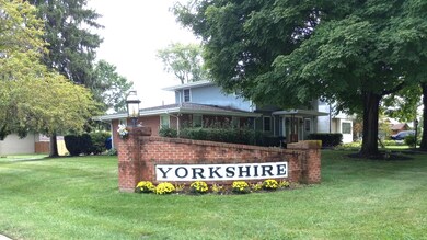 1525 Lonsdale Rd, Columbus, OH 43232 - photo 2