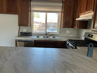 1184 Bridgeford Ave, Gridley, CA 95948 - photo 4