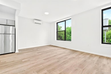 1715A Lacombe Ave unit 3B, Bronx, NY 10473 - photo 6