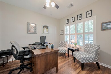 Spacious, dedicated office with stylish Plantation
