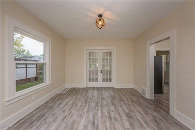 260 W Wayne St, Alliance, OH 44601 - photo 6