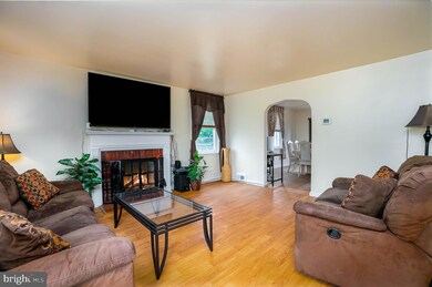 1916 Hillenwood Rd, Baltimore, MD 21239 - photo 5