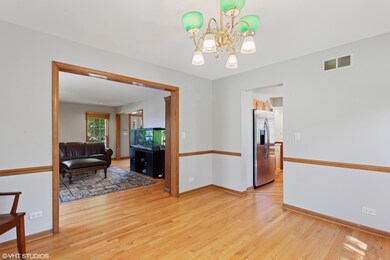 1628 Canyon Run Rd, Naperville, IL 60565 - photo 7