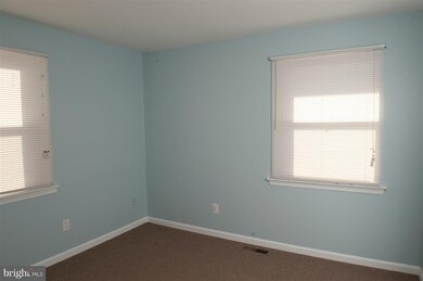 205 Pepper Tree Ln, Stafford, VA 22554 - photo 2