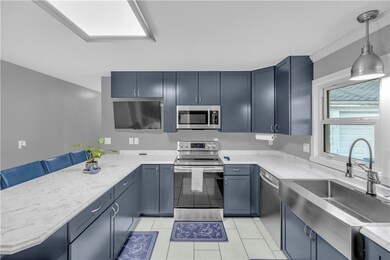 502 S Piatt St, Monticello, IL 61856 - photo 7