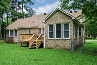 2279-Woodbridge-Drive-00005