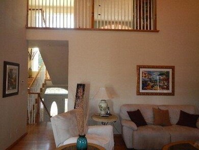 214 6Parkview Living to Entry