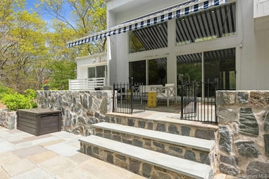 715 Hands Creek Rd, East Hampton, NY 11937 - photo 3