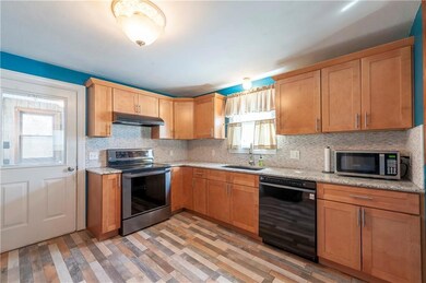 34 Rosemere Rd, Pawtucket, RI 02861 - photo 6