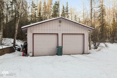 Garage_DMD_8495-SMALL