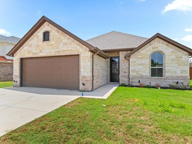 936 E 5th St, Springtown, TX 76082 - photo 2