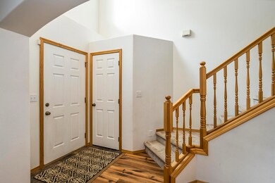 2011 NW Kingwood Ave, Redmond, OR 97756 - photo 4