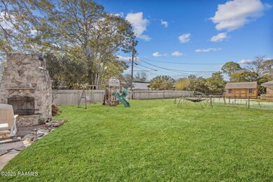 207 N William Dr, Lafayette, LA 70506 - photo 2